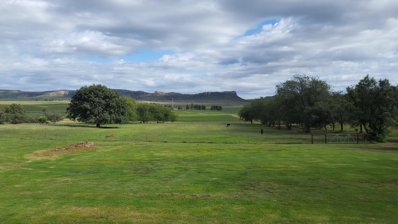 Hotel Imla Guest Farm Ficksburg Exterior foto